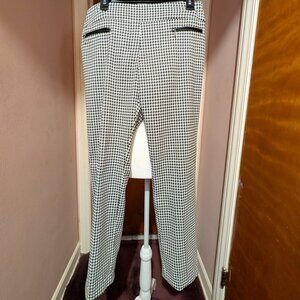 Soho Apparel LTD, Ladies Pants, Size Large, Black & White Plaid